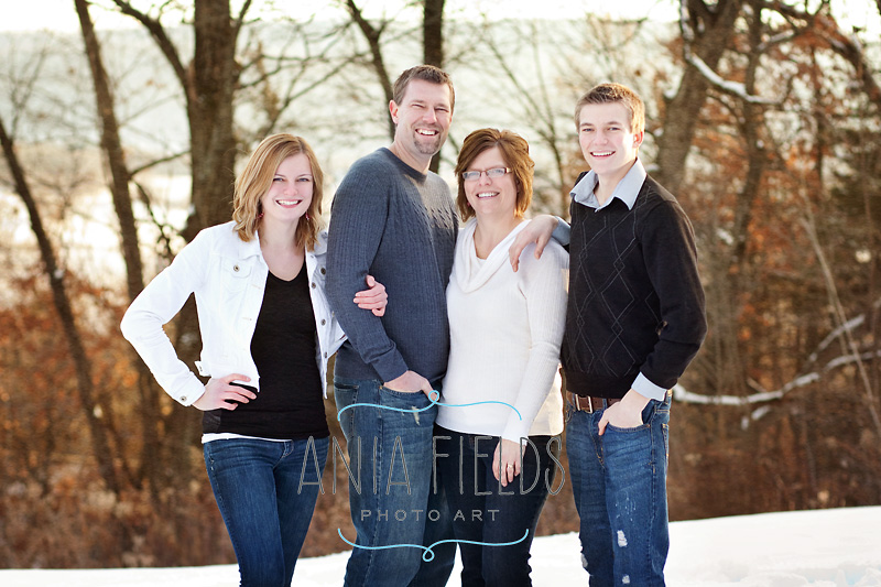 family-pictures-in-winter